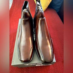 BRAND NEW BROWN STACEY ADAMS DRESS OR CASUAL BOOTS.